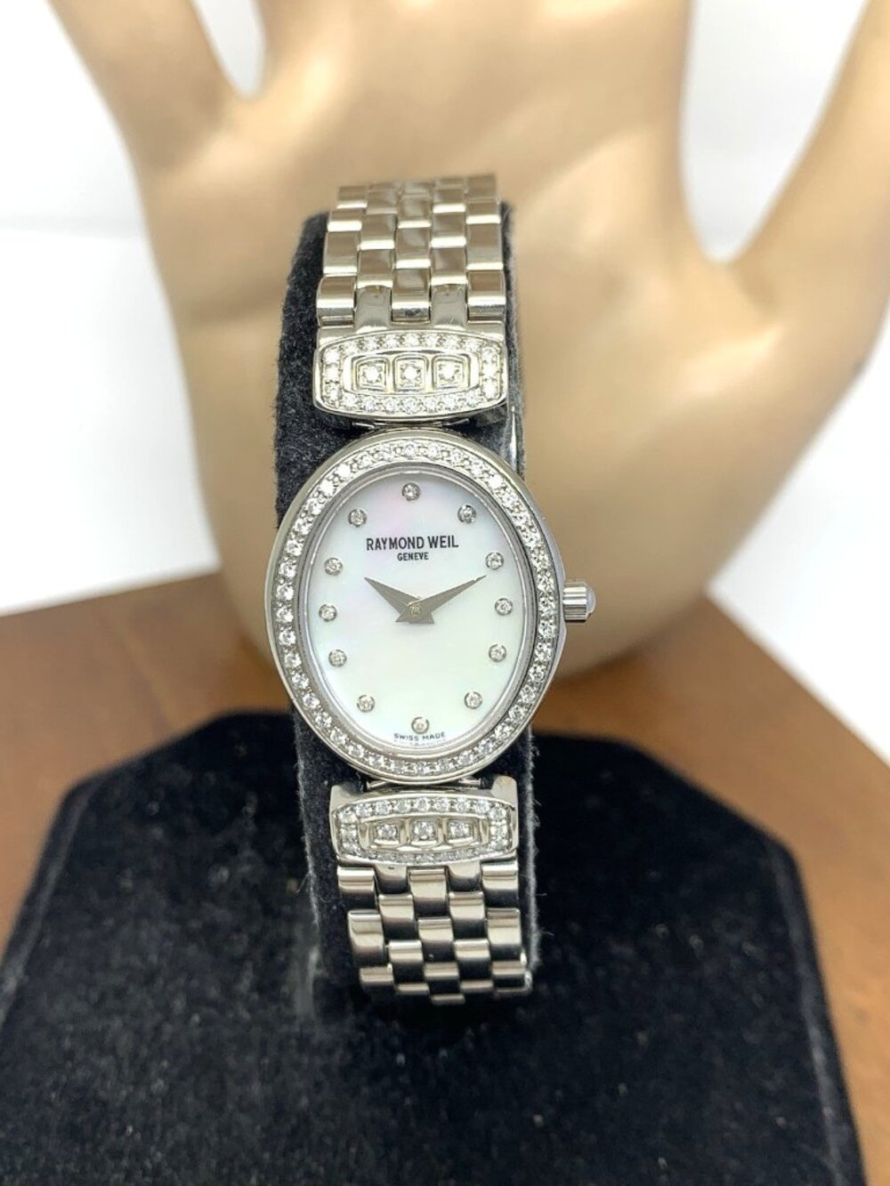 Raymond Weil Women's Watch 5891 Chorus Diamond Swiss Quartz Mother of Pearl 20mm